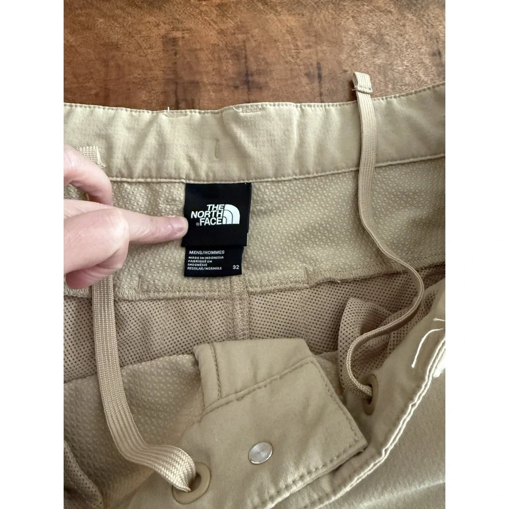 North Face Mens 32 Tan Hiking Shorts Stretch Performance Trail Outdoor Casual